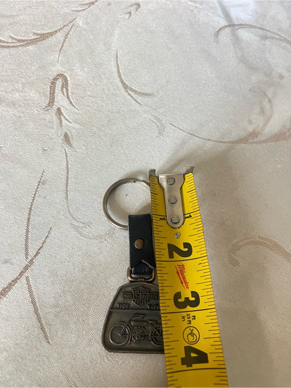 HARLEY DAVIDSON 1909 V-TWIN MOTORCYCLE KEY CHAIN FOB Vtg - Picture 2 of 7